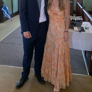 ASTR the label size small dress!! Absolutely loved but wore a size xs. Small NWT